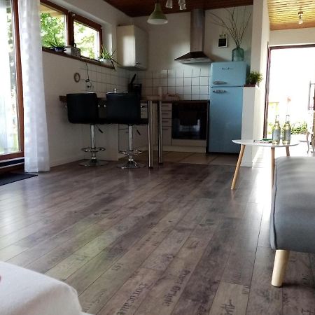 Schoene Einzimmer Wohnung Zwischen Bodensee Und Allgaeu Neukirch  Buitenkant foto